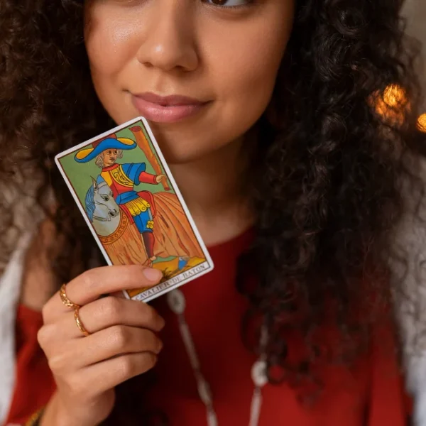 Intuitive or Structured Reading? Discover the Ultimate Divination Technique